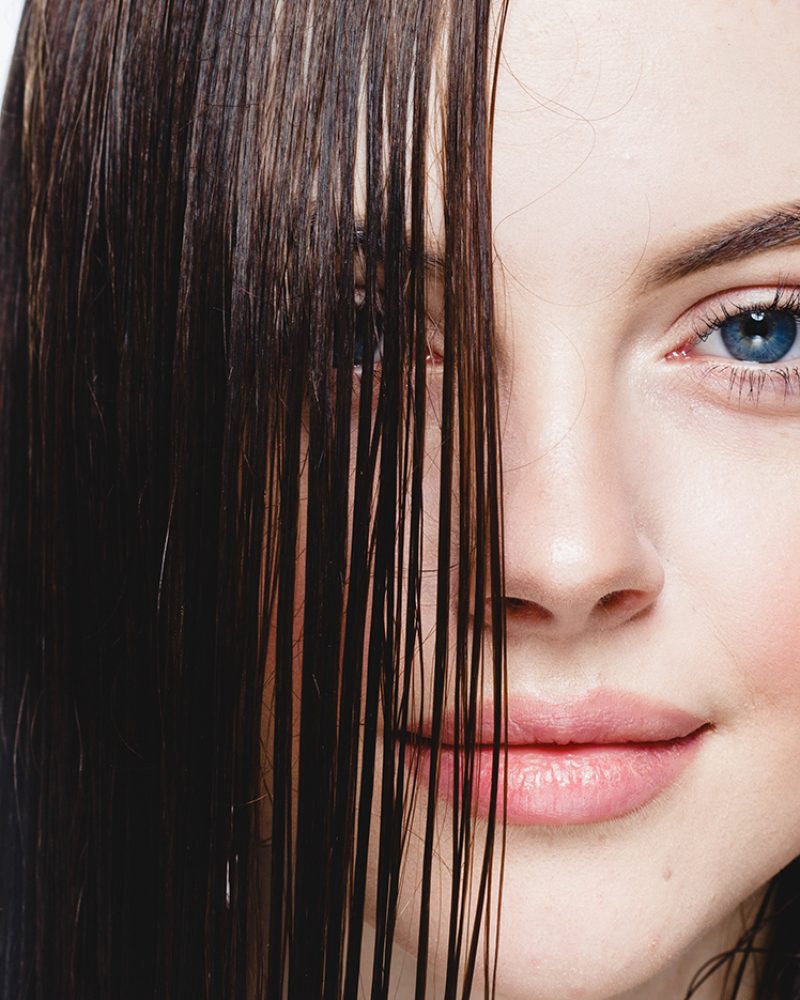 Color glazes and treatments that seal the cuticle for a mirror-like finish.